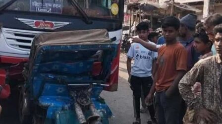 চট্টগ্রামে বাসের ধাক্কায় স্কুল শিক্ষার্থী ভাই-বোনসহ ৩ জনের মৃত্যু