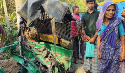 গাজীপুরে ট্রাক-সিএনজির মুখোমুখি সংঘর্ষে নিহত ৩,  আহত ১