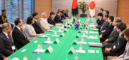জাপানের প্রধানমন্ত্রীর সঙ্গে অধ্যাপক ইউনূসের দ্বিপক্ষীয় বৈঠক