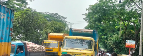 ঢাকা-চট্টগ্রাম মহাসড়কে ১৩ কিলোমিটার তীব্র যানজট