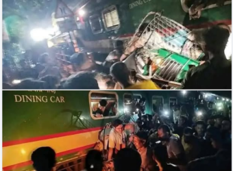 কালুরঘাট সেতুতে ট্রেনের ধাক্কায় অটোরিকশা ও বাইক দুমড়েমুচড়ে, নিহত ৩