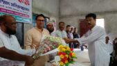 মোংলায় কৃতি শিক্ষার্থী ও সহকারী অ্যাটর্নি জেনারেল মনিরুজ্জামানকে সংবর্ধনা
