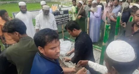 মা-বাবা-স্ত্রীর কবরের পাশে চিরনিদ্রায় শায়িত তোফায়েল আহমেদ