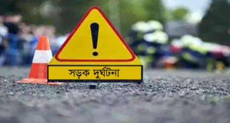 পাবনায় বাস-অ্যাম্বুলেন্সের মুখোমুখি সংঘর্ষে নিহত ৩, আহত ৪