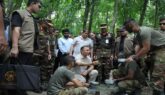 সেনাবাহিনীর গ্রীষ্মকালীন মহড়া আকস্মিক পরিদর্শনে প্রধানমন্ত্রী