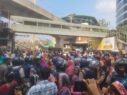 শ্রমিক আন্দোলনে মিরপুরের চার এলাকায় যান চলাচল ব্যাহত